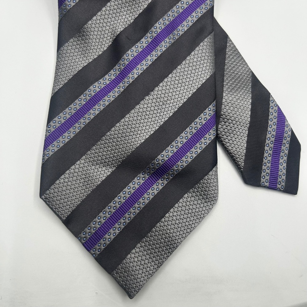 David Donahue Mens Silk Tie Grey Purple Striped Handmade USA Italian Fabric